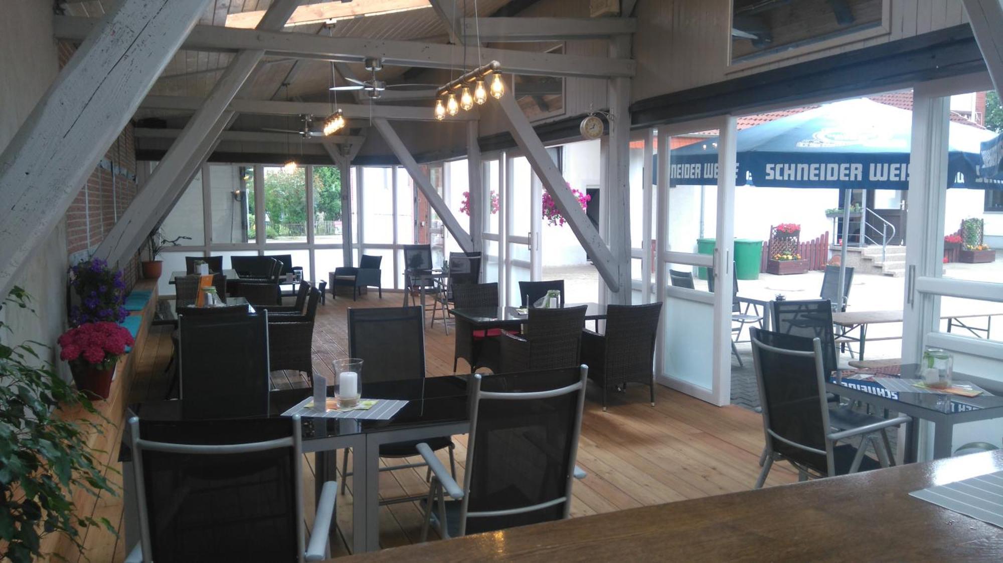 Bennetts Restaurant Und Hotel Wittingen エクステリア 写真
