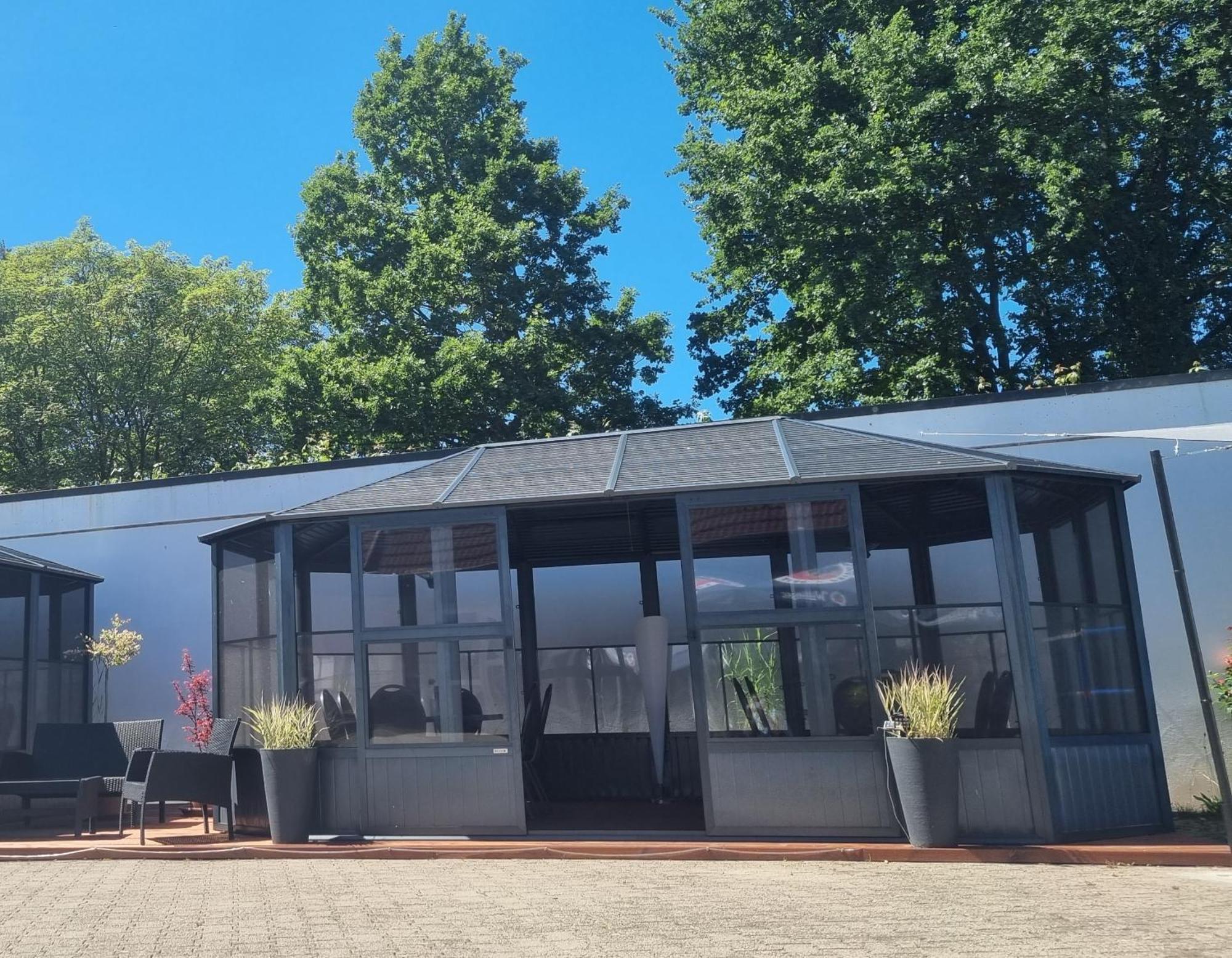 Bennetts Restaurant Und Hotel Wittingen エクステリア 写真